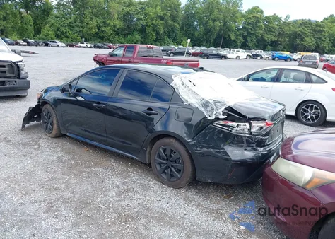 2021 Toyota Corolla Le z USA, uszkodzony, nr VIN 5YFEPMAE4MP232003